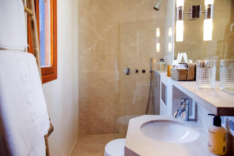 Bathroom 4, Portixol Hotel & Restaurant, Baleares
