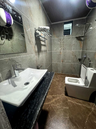 Bathroom 3, Whispering Pines Lachung, North Sikkim