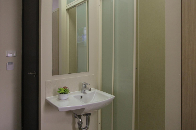 Bathroom 6