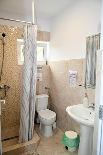 Bathroom 3, Pensiunea Codalb, Jurilovca