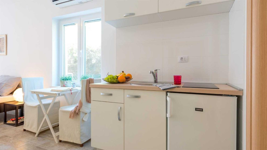 Others 3, Betanija & Arijana BayView Studio Apartments, Dubrovnik
