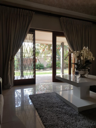 Others 5, AGT Guesthouse, Zululand