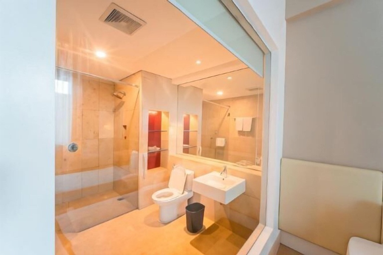 Bathroom 20