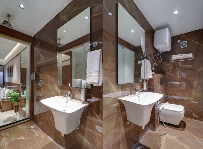 Bathroom 4, Saltstayz Premier - Mohali Chandigarh, Sahibzada Ajit Singh Nagar