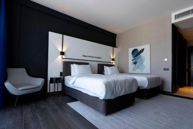 Bedroom 4, HOTEL BONVIE, Merkez