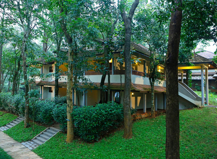 Exterior 11