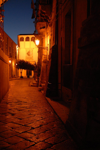 Others 3, Suite&B, Ragusa