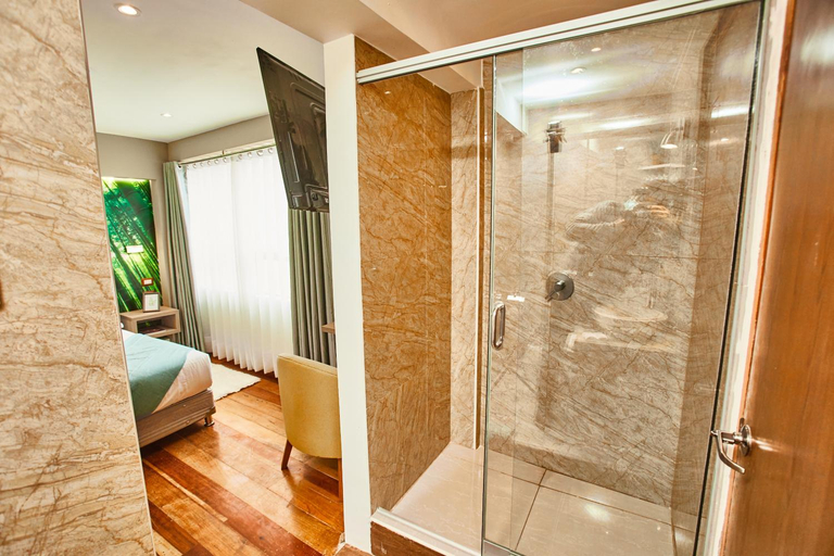 Bathroom 3, Inti Tampu Inn, Cusco