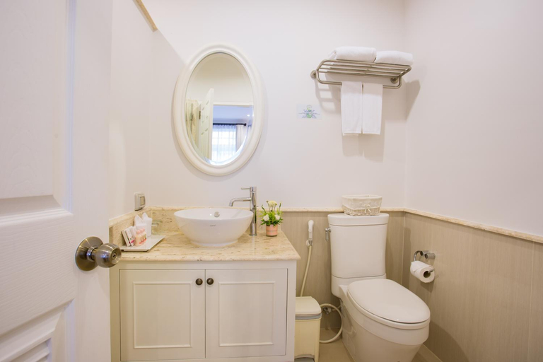 Bathroom 6