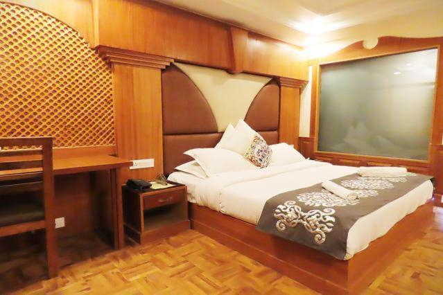 Others 5, Hotel rizk inn, Srinagar