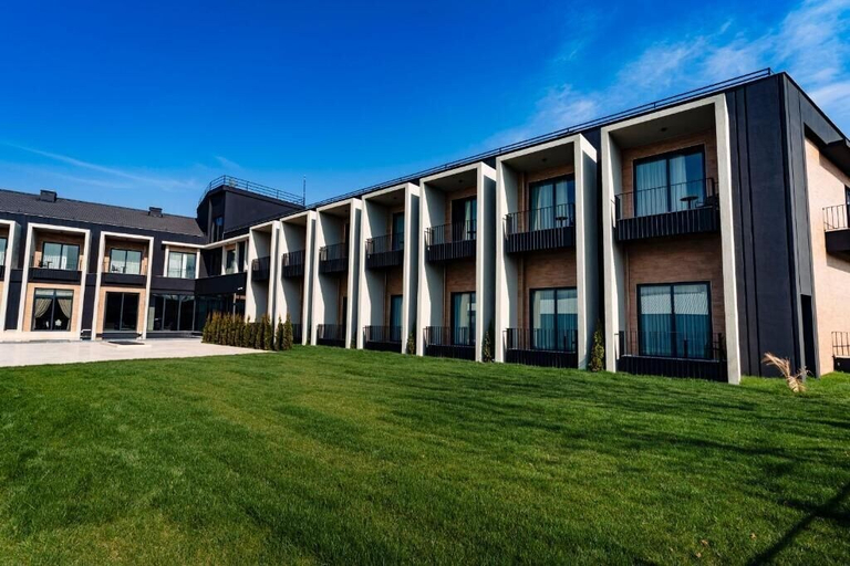 Exterior & Views 2, HOTEL BONVIE, Merkez