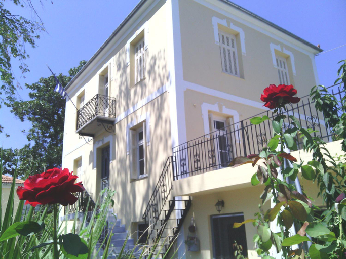 Others 4, Archontiko Tsaknaki Manolia, Thessaly