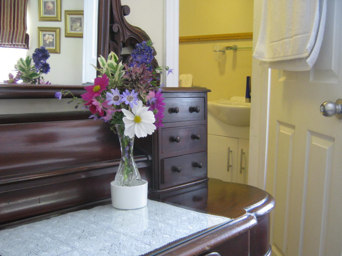 Others 3, Holly Tree B&B, Herefordshire