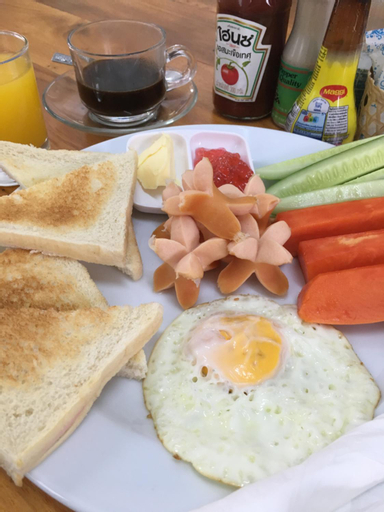 Food & Drinks 15