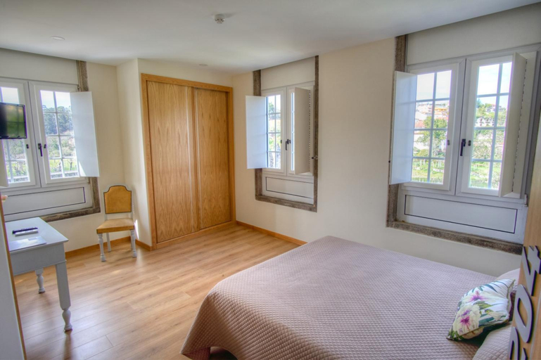 Bedroom 2, Hotel Os Poetas, Ponte da Barca