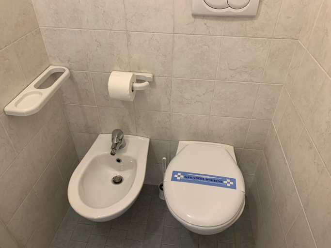 Bathroom 4, Hotel Levante Convenzionato Aquafan Riccione, Rimini