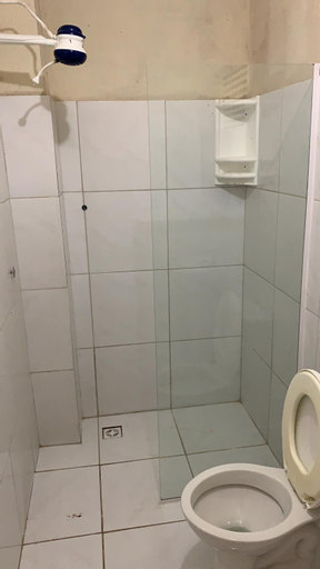 Bathroom 11