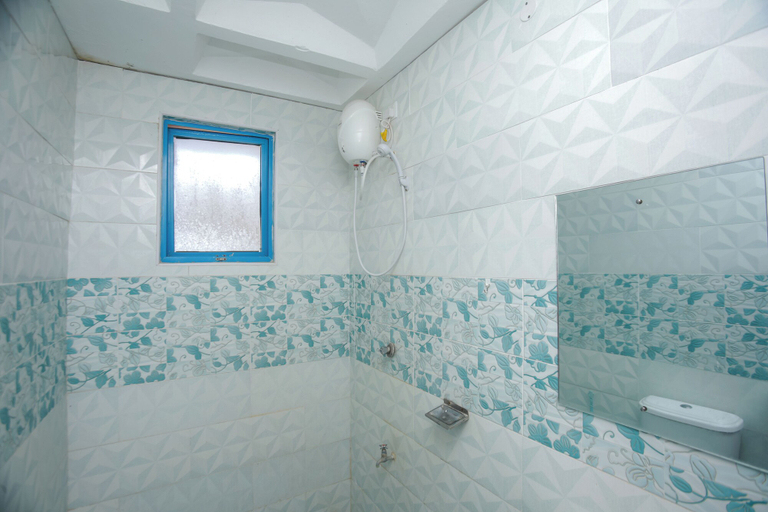 Bathroom 3, Lacasa Nyali Hotel, Nyali
