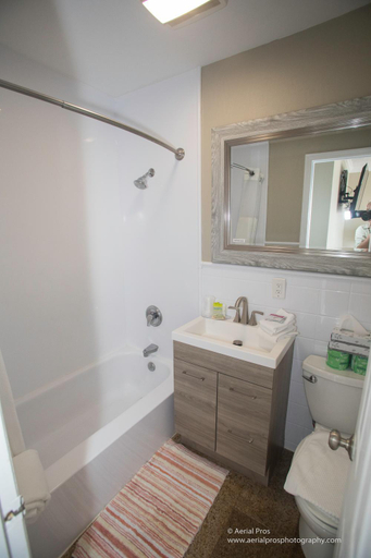 Bathroom 4