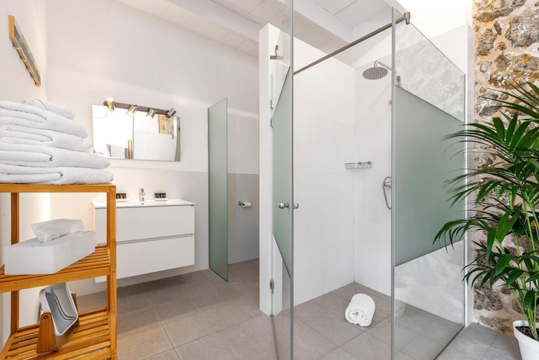 Bathroom 5, Finca Son Arnau, Baleares