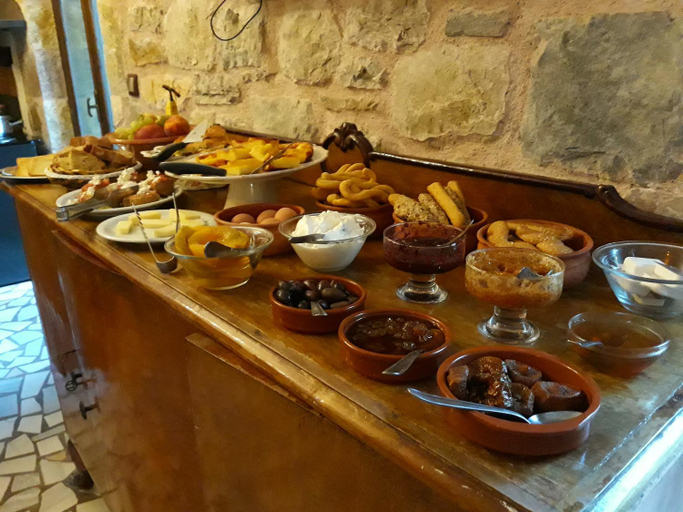 Food & Drinks 2, Messana, Peloponnese
