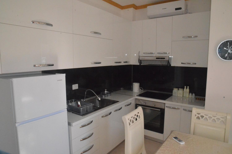 Others 4, Everest Apartments Shengjin, Lezhës