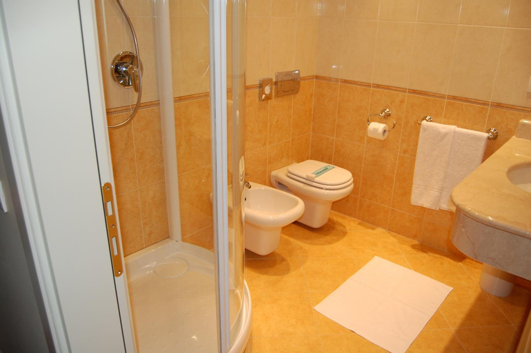 Bedroom 4, Hotel Motel Gold, Bergamo