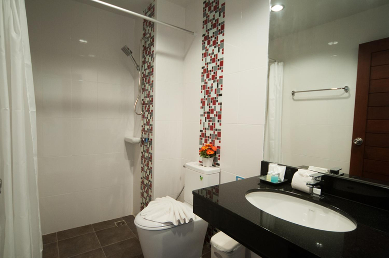 Bathroom 6