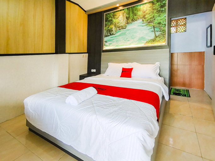 RedDoorz near Stasiun Banyuwangi Kota, Banyuwangi
