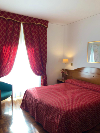 Bedroom 3, ホテル アルカディア, Macerata