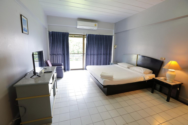 Bedroom 12