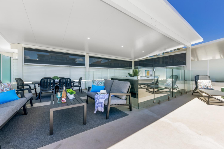 Food & Drinks, Sundeck Gardens Apartments, Maroochy - Maroochydore