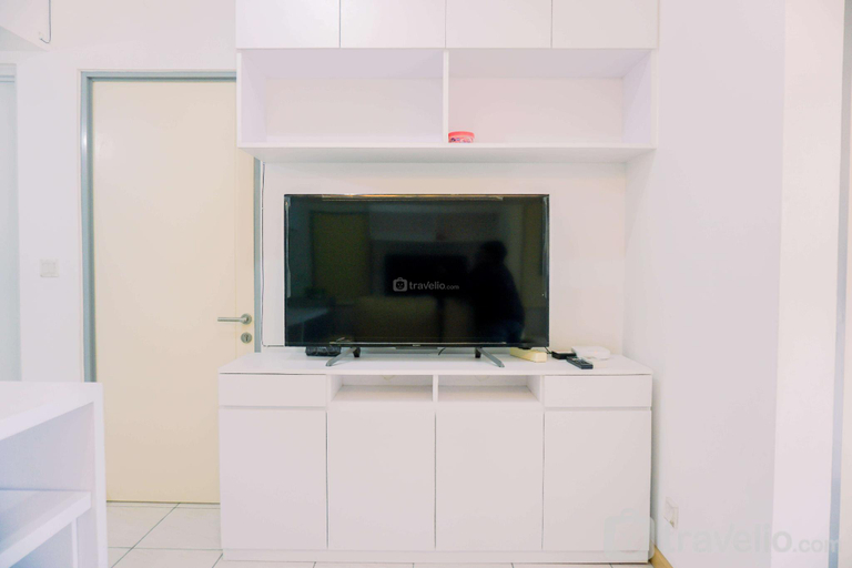 Others 3, Scenic 2BR M-Town Residence near Mall By Travelio, Tangerang
