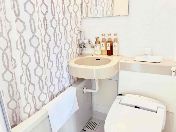 Bathroom 4, Miyako Daiichi Hotel, Miyakojima