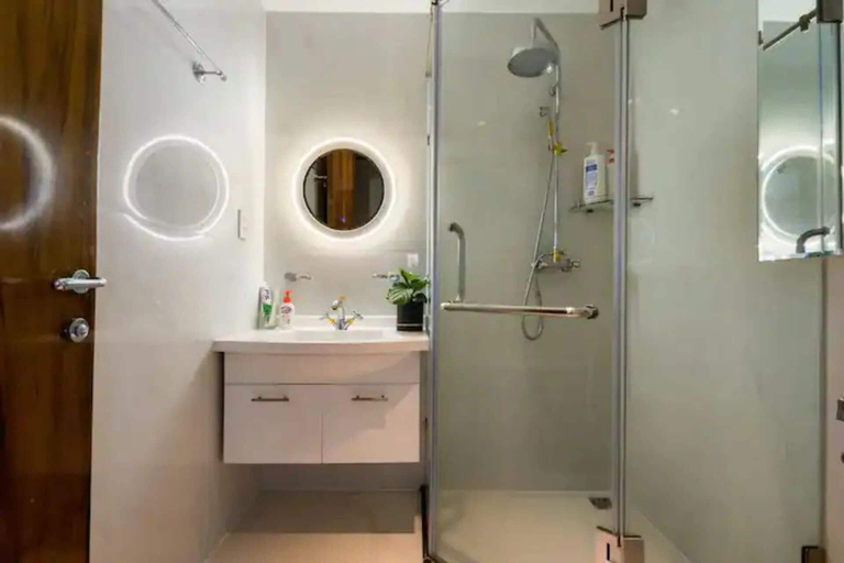 Bathroom 3, Salute de Leman Luxury Apartment, District 3