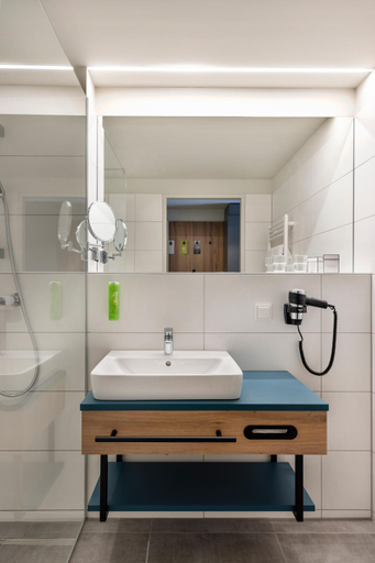 Bathroom 4, JUFA Hotel Bad Radkersburg, Südoststeiermark