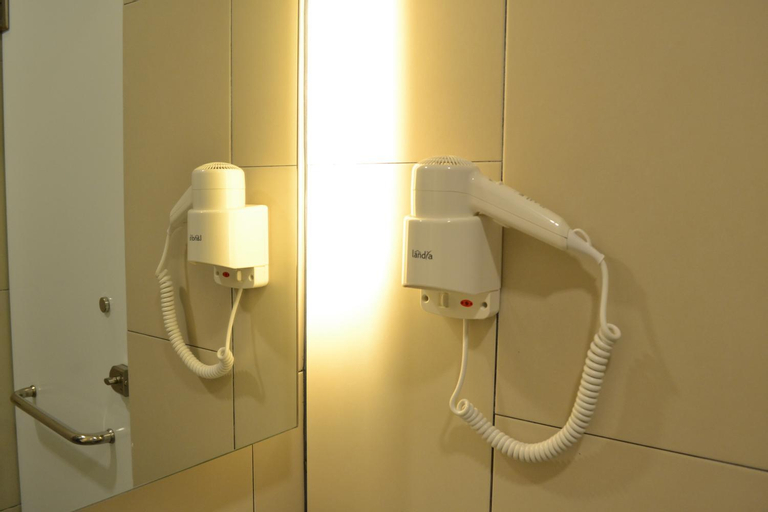 Bathroom 5