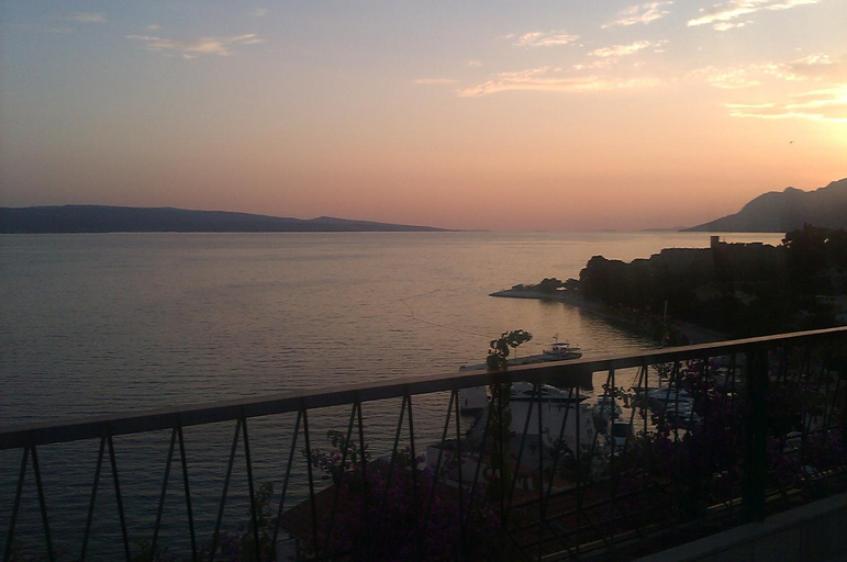 Others 3, Villa Libertas, Brela