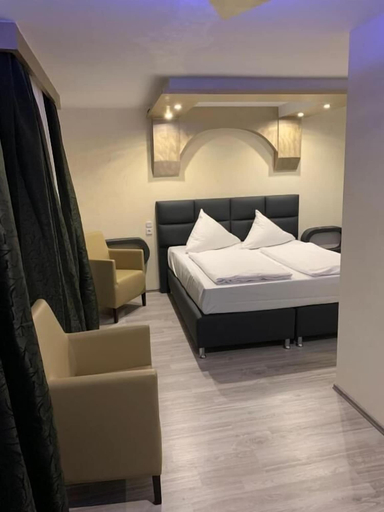 Bedroom 4, Hotel Ristorante Sicilia, Gifhorn