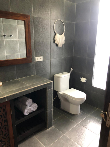 Bathroom 4, Kaien Villas Gili Air, Lombok