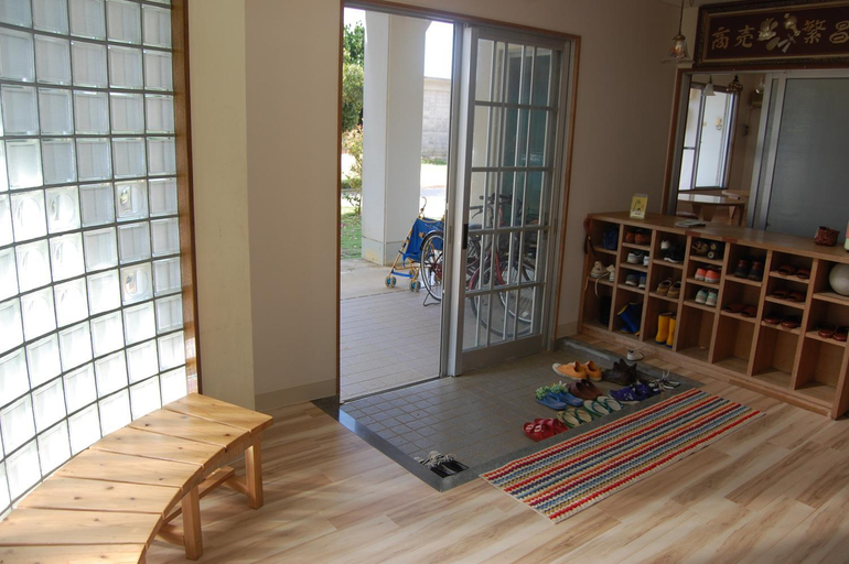 Others 2, Minshuku Namisou, Taketomi