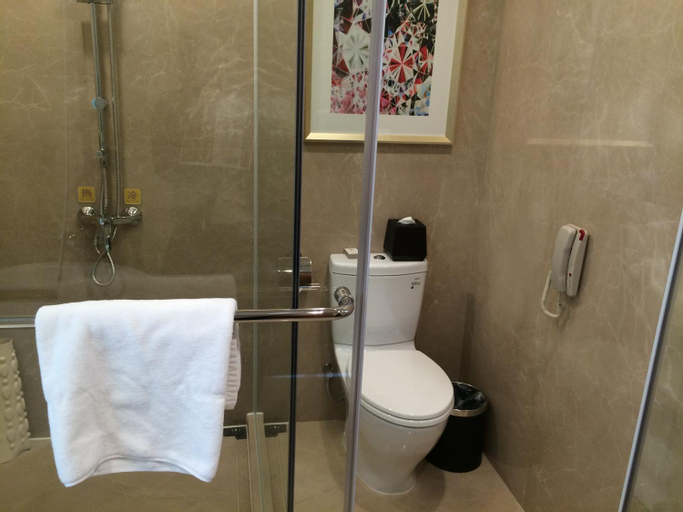 Bathroom 7