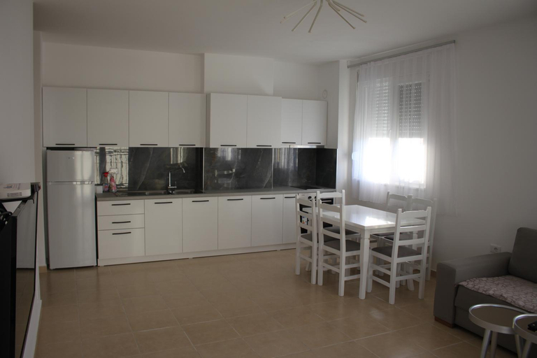 Others 5, Everest Apartments Shengjin, Lezhës