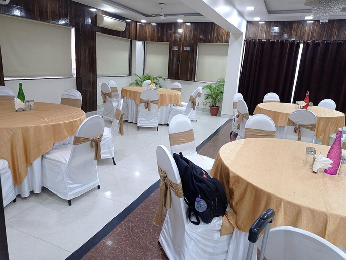 Food & Drinks, Savera A Luxury Business Hotel, Patna