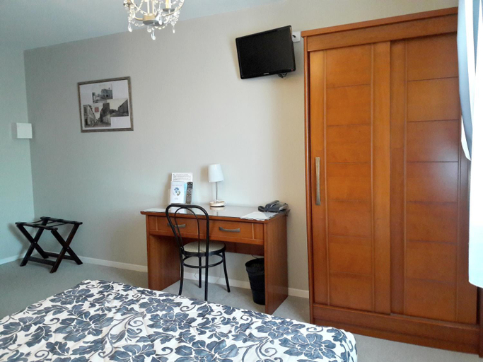 Bedroom 2, Logis Hotel & Restaurant du Chemin des Dames, Aisne