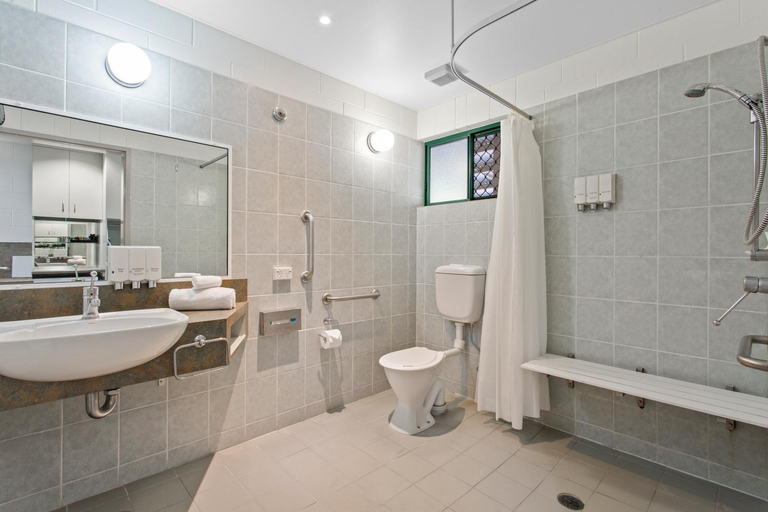 Bathroom 5, Capricorn Motel & Conference Centre, Rockhampton