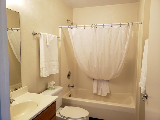 Bathroom 3, Affordable Suites Jacksonville, Onslow