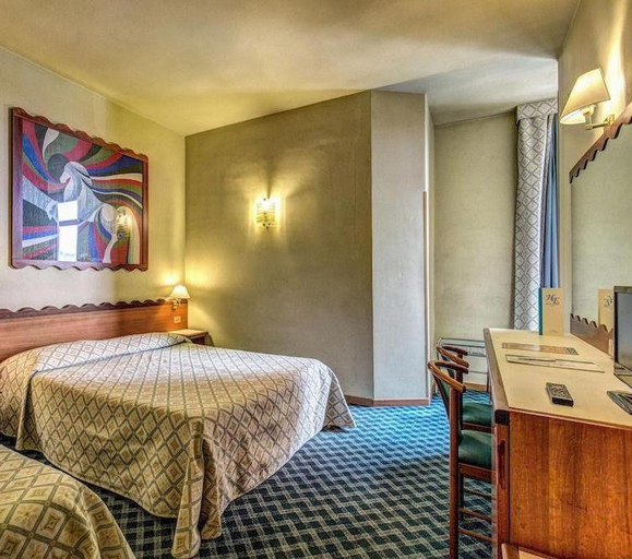 Bedroom 2, Hotel Europa Signa, Florence