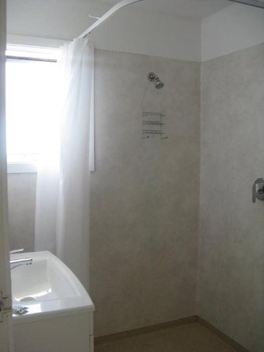 Bathroom 3, Mount Hutt Motels, Ashburton