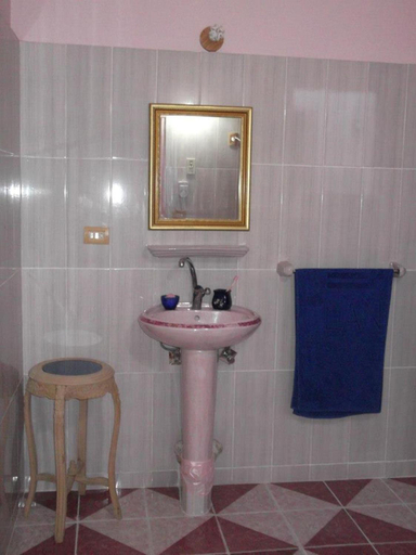 Bathroom 2, Villa Diletta Luxor, Luxor